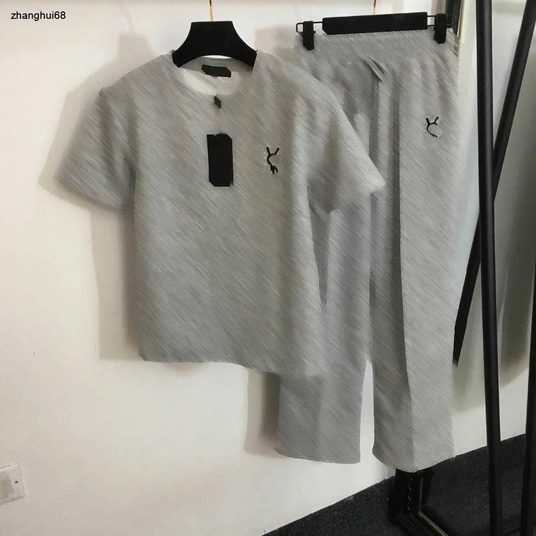 23ss womens designer clothing Womens Tracksuits Presbyopia logo embossed short sleeve T-shirt elastic waist casual wide leg trousers set Women Clothes