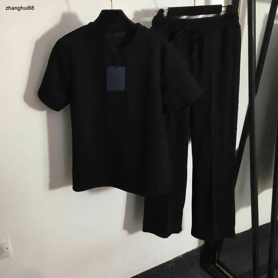 23ss womens designer clothing Womens Tracksuits Presbyopia logo embossed short sleeve T-shirt elastic waist casual wide leg trousers set Women Clothes