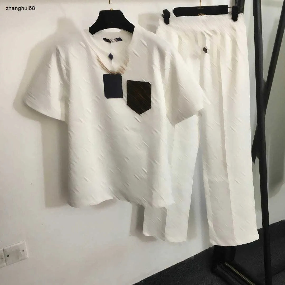 23ss womens designer clothing Womens Tracksuits Presbyopia logo embossed short sleeve T-shirt elastic waist casual wide leg trousers set Women Clothes
