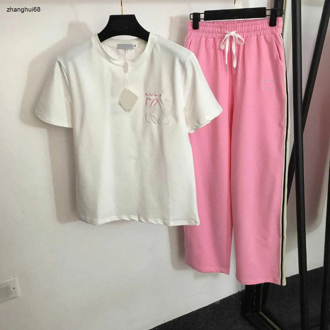 23ss womens designer clothing Womens Tracksuits Presbyopia logo embossed short sleeve T-shirt elastic waist casual wide leg trousers set Women Clothes
