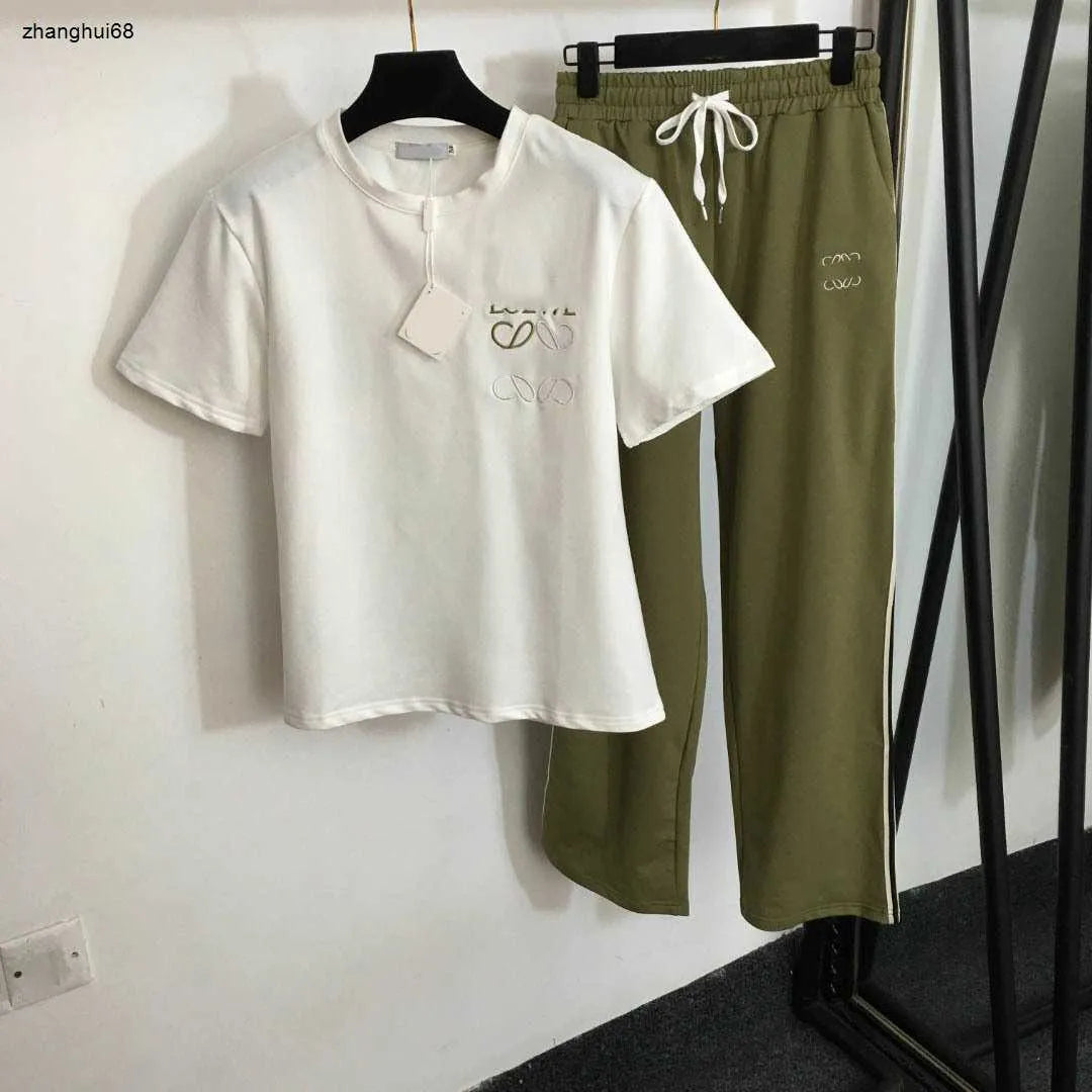 23ss womens designer clothing Womens Tracksuits Presbyopia logo embossed short sleeve T-shirt elastic waist casual wide leg trousers set Women Clothes
