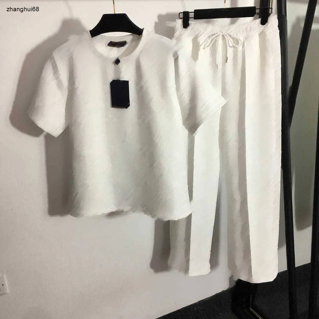 23ss womens designer clothing Womens Tracksuits Presbyopia logo embossed short sleeve T-shirt elastic waist casual wide leg trousers set Women Clothes