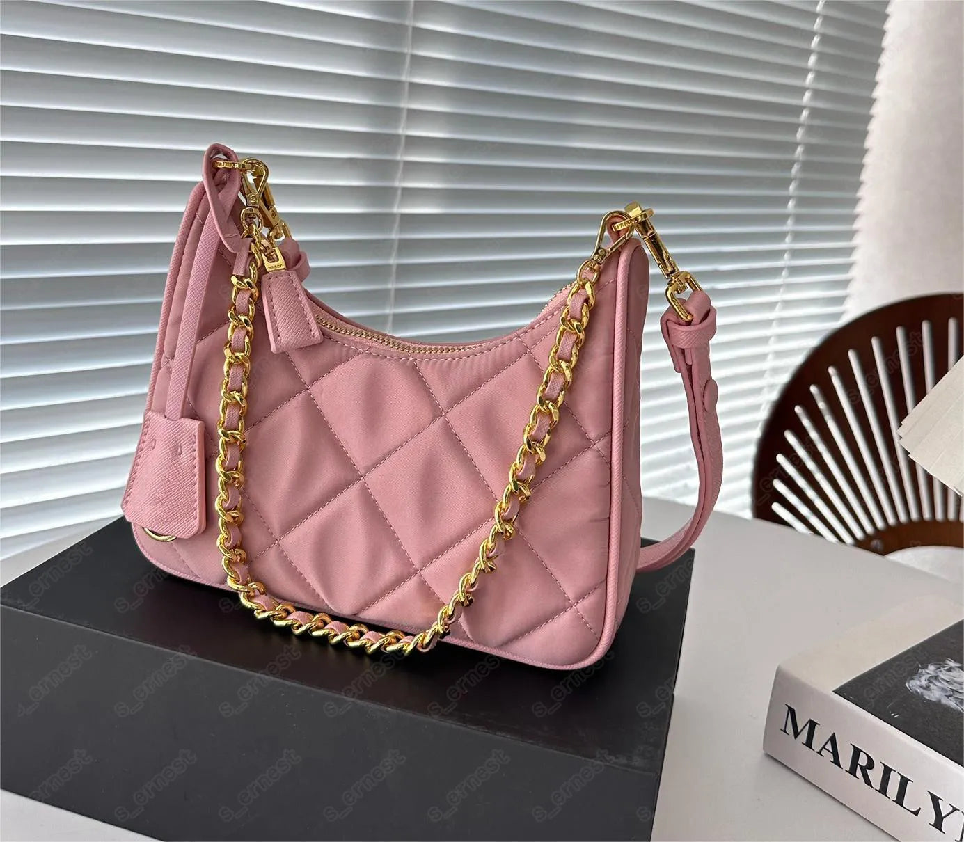 2024 Woman Straw Bags Bucket Bag Nylon Shoulder Hobos Chain Handbags Designer Crossbody Lady Small Totes