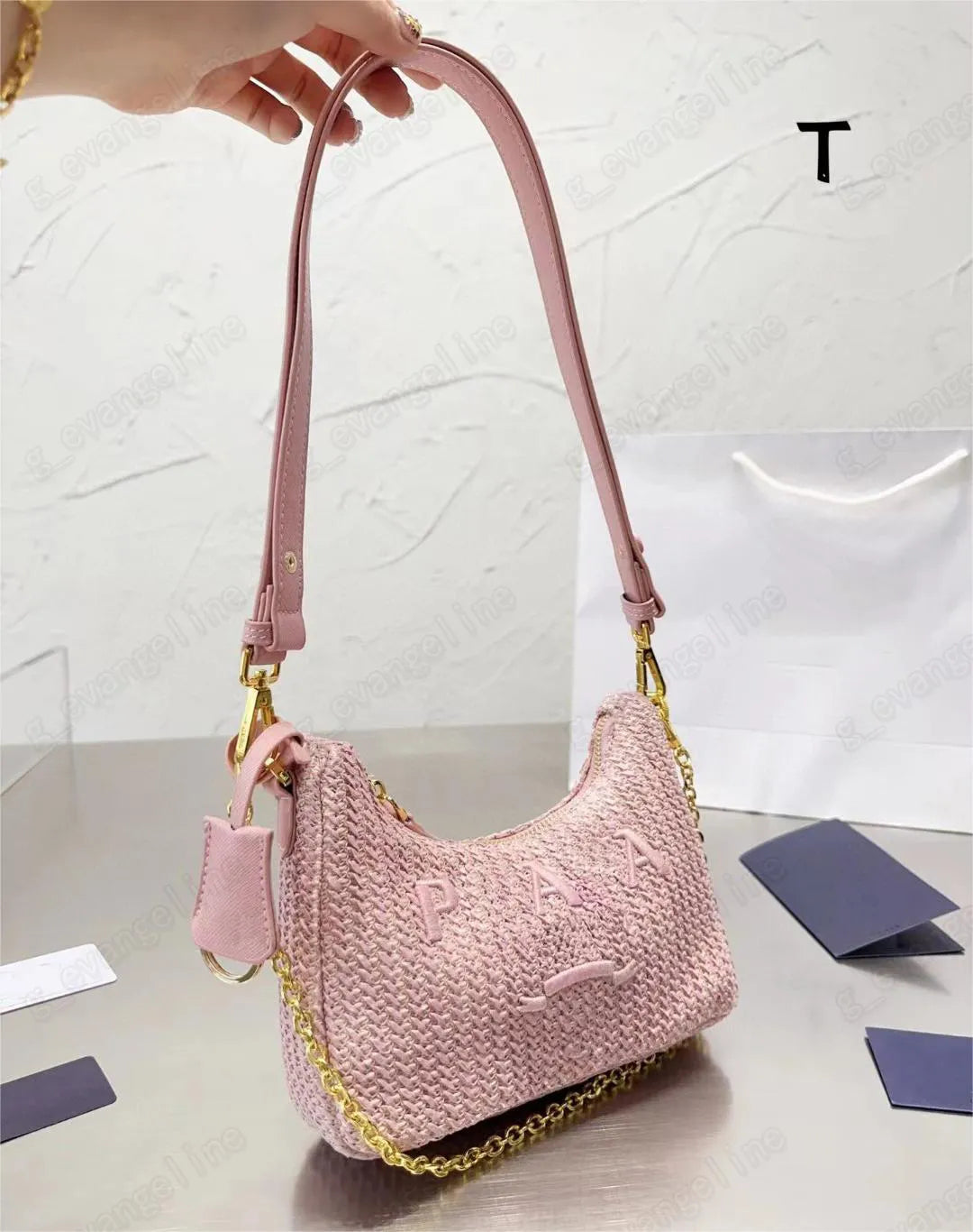 2024 Woman Straw Bags Bucket Bag Nylon Shoulder Hobos Chain Handbags Designer Crossbody Lady Small Totes