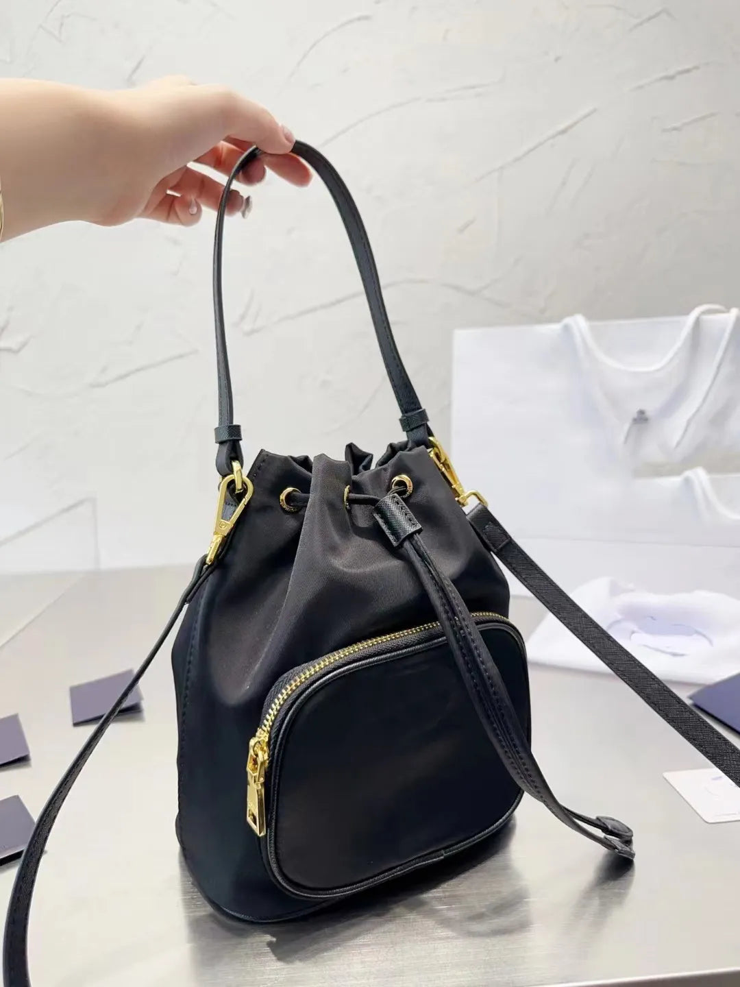 2024 Woman Straw Bags Bucket Bag Nylon Shoulder Hobos Chain Handbags Designer Crossbody Lady Small Totes