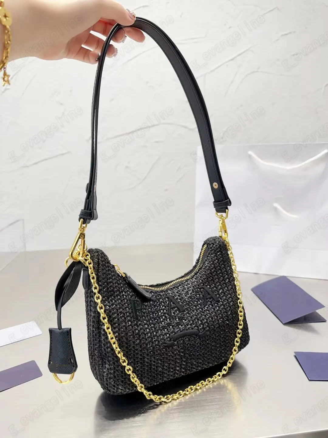 2024 Woman Straw Bags Bucket Bag Nylon Shoulder Hobos Chain Handbags Designer Crossbody Lady Small Totes