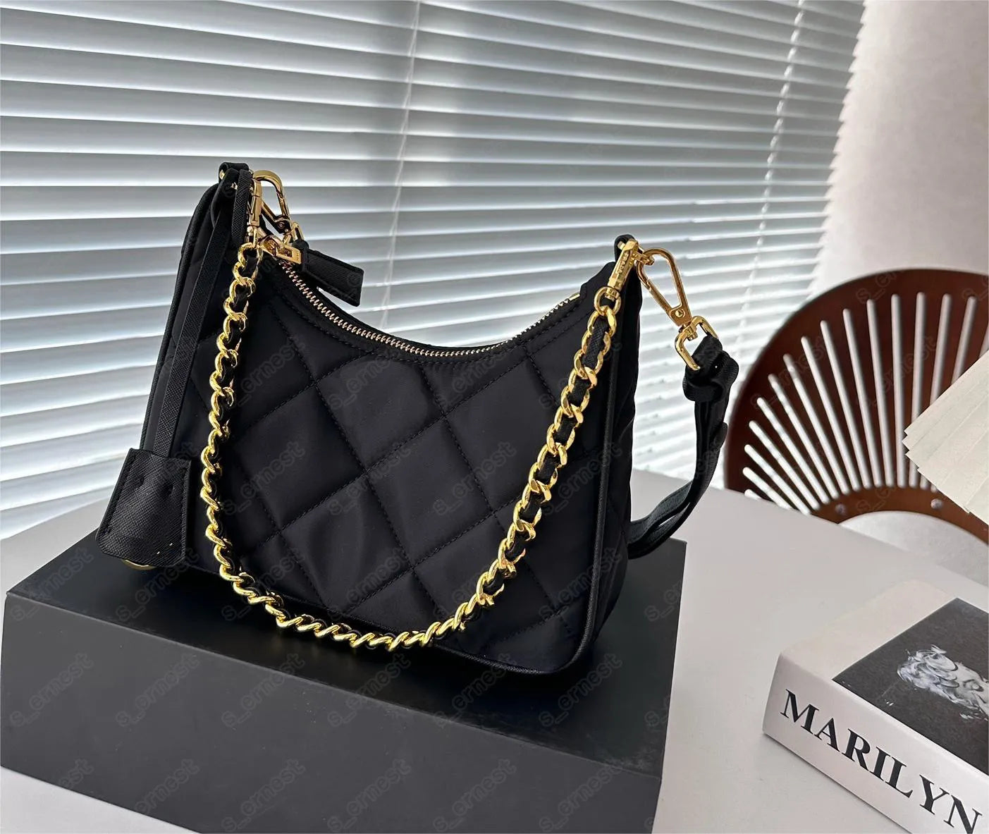 2024 Woman Straw Bags Bucket Bag Nylon Shoulder Hobos Chain Handbags Designer Crossbody Lady Small Totes