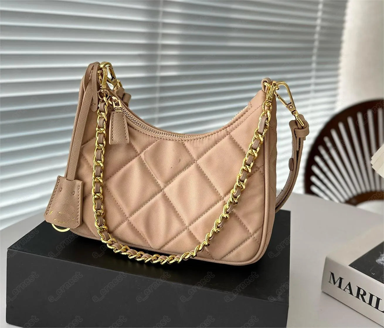 2024 Woman Straw Bags Bucket Bag Nylon Shoulder Hobos Chain Handbags Designer Crossbody Lady Small Totes