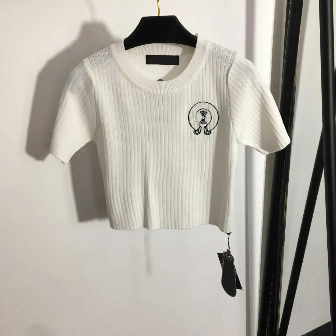 23ss womens designer brand New knitted suit Embroidered short sleeve T-shirt Elastic-waisted casual shorts set High quality women clothing a1