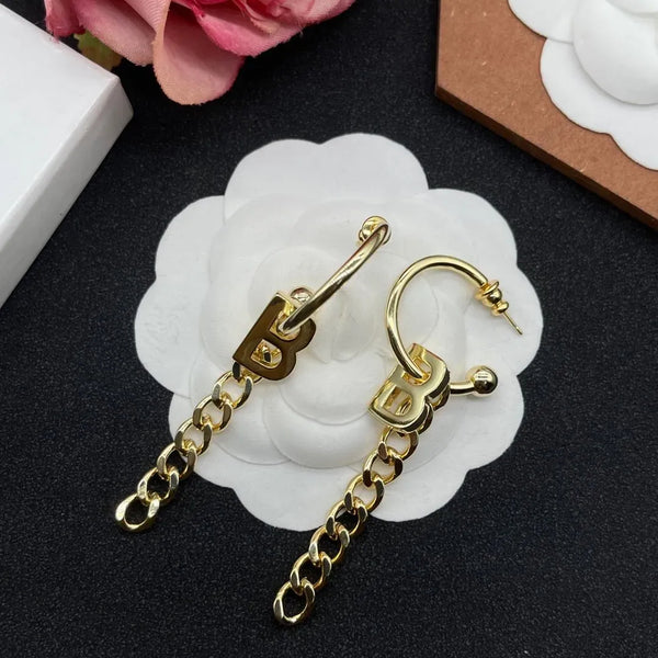 2024 Stud Devise Brand letters diamond shiny non-fading Chandelier Earrings Women Ear studs Designer Jewelry new fashion