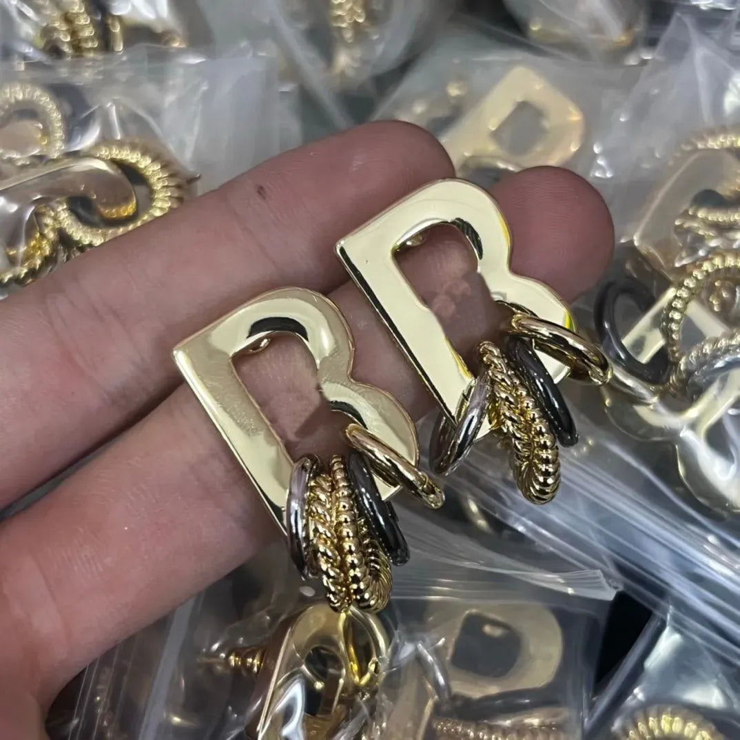 2024 Stud Devise Brand letters diamond shiny non-fading Chandelier Earrings Women Ear studs Designer Jewelry new fashion