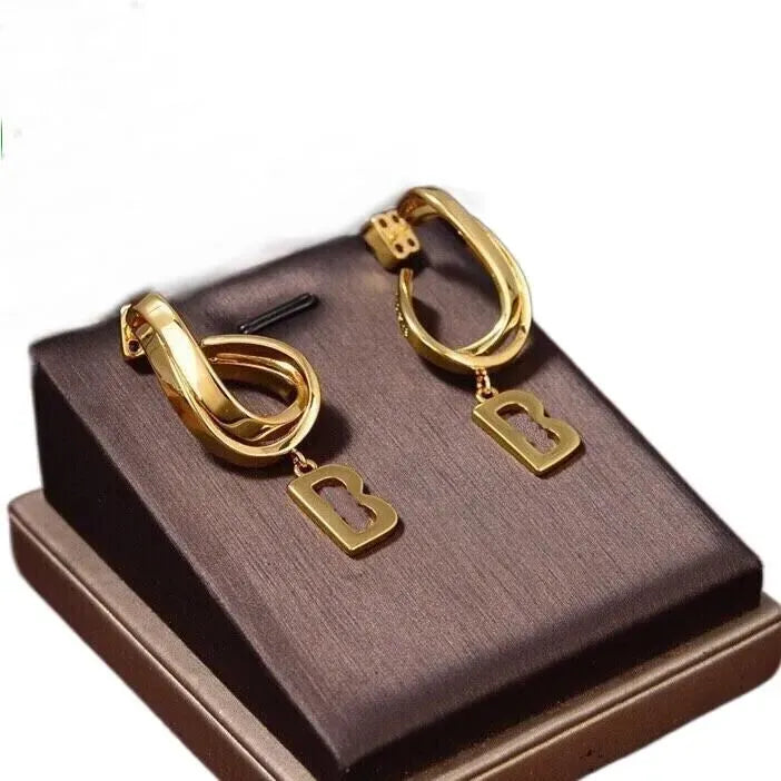 2024 Stud Devise Brand letters diamond shiny non-fading Chandelier Earrings Women Ear studs Designer Jewelry new fashion